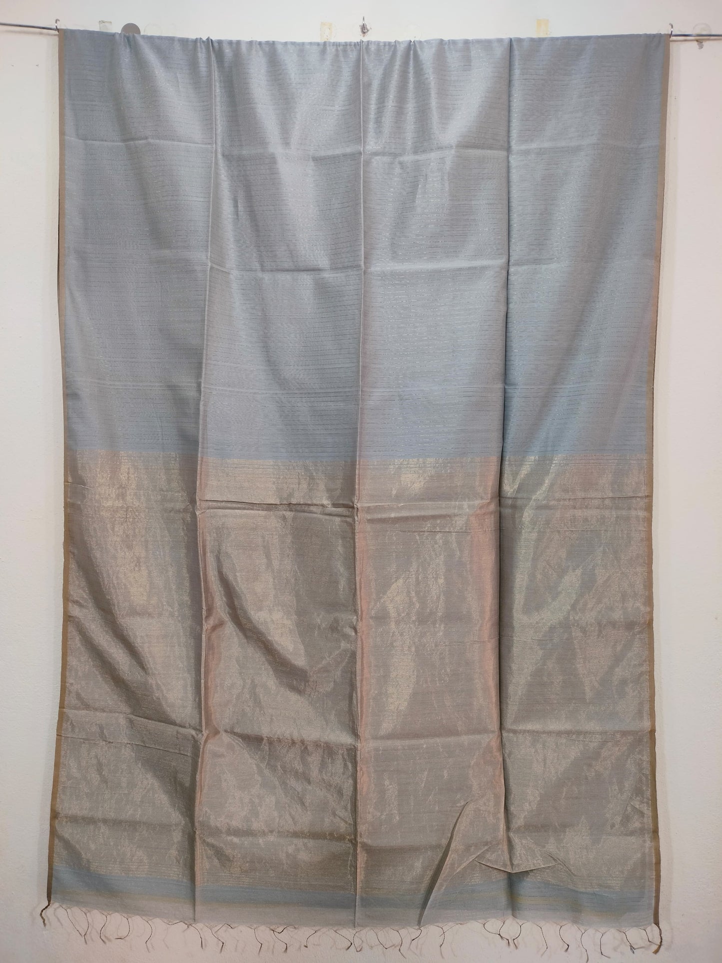 Grey Maheshwari Silk Saree with Tissue Pallu