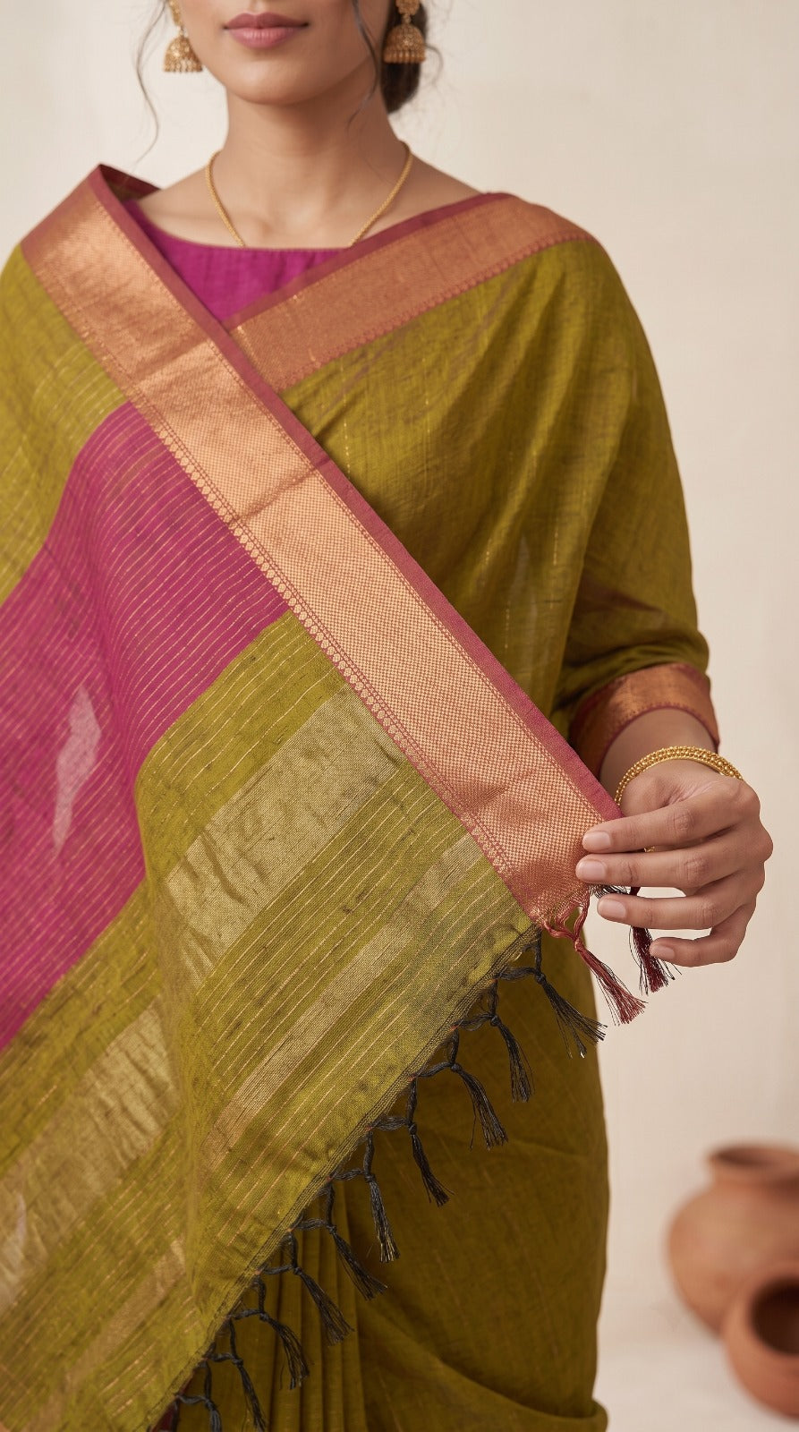 Mehndi Green Maheshwari Silk Saree with Zari Border