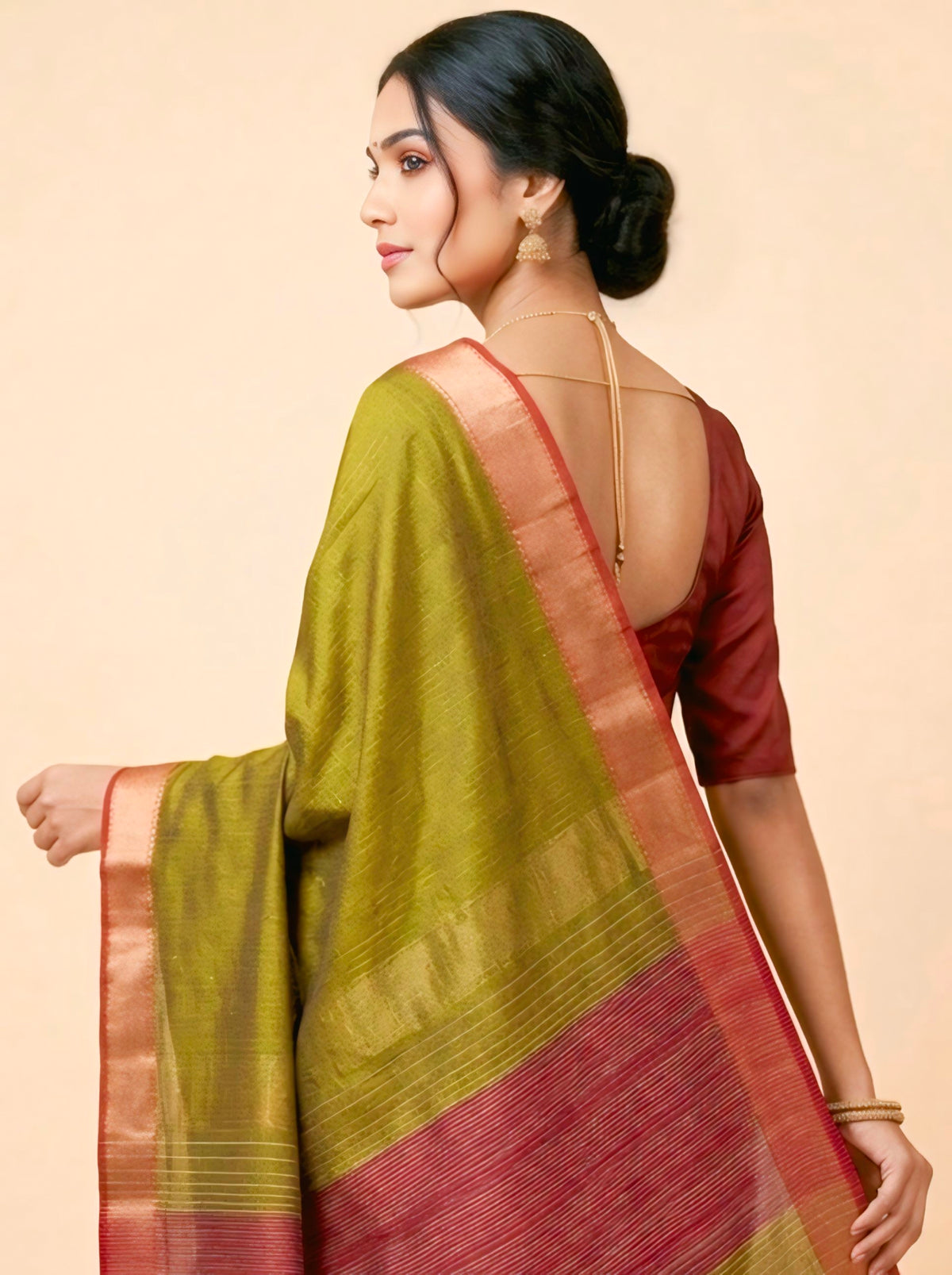 Mehndi Green Maheshwari Silk Saree with Zari Border