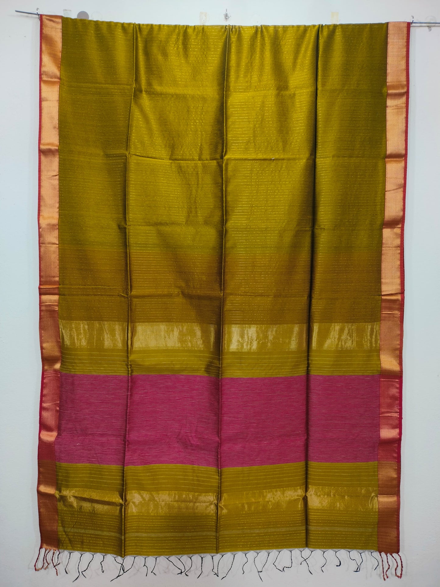 Mehndi Green Maheshwari Silk Saree with Zari Border