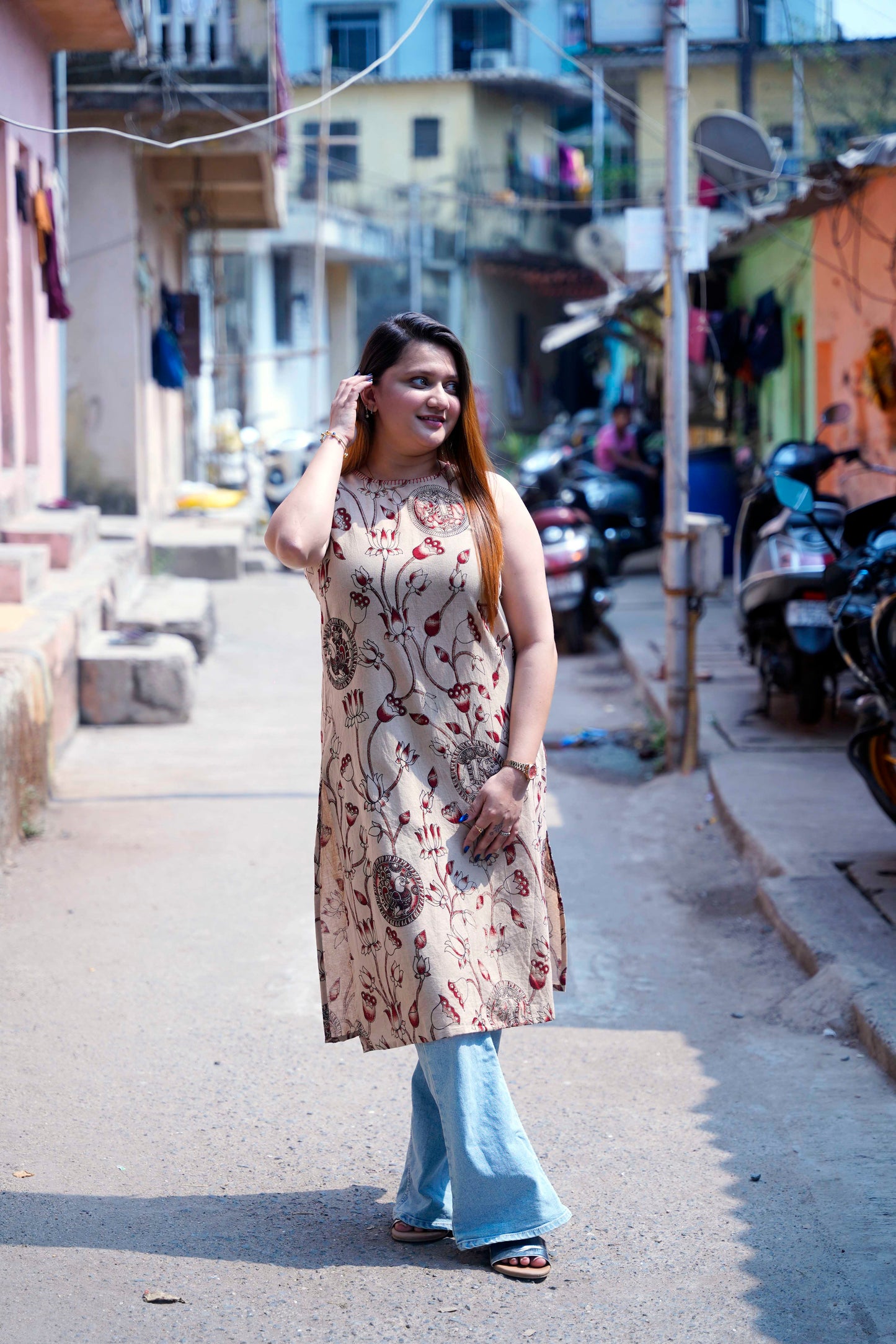 Beige Kalamkari Halterneck Kurti with Hand Embroidery Detailing